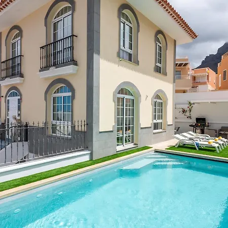 Luxury Holiday Heated Pool * Costa Adeje (Tenerife)