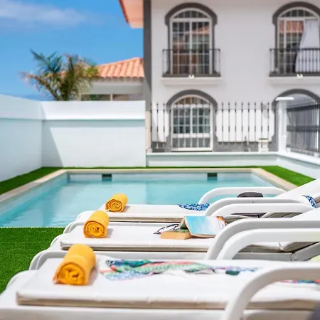 Vila Luxury Heated Pool *
