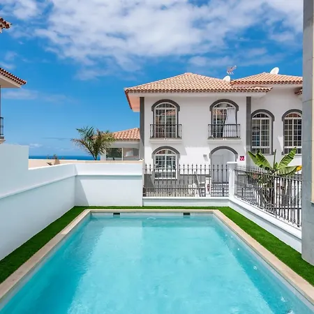 Luxury Heated Pool Vila Costa Adeje (Tenerife)