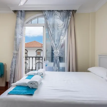 Vila Luxury Heated Pool