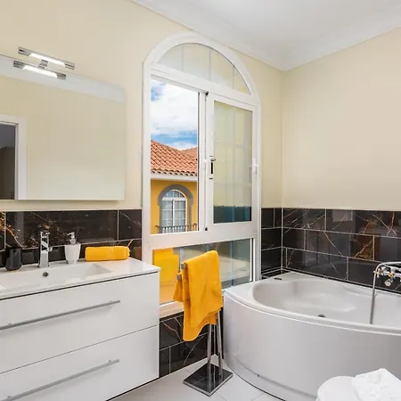 Vila Luxury Heated Pool Costa Adeje (Tenerife)